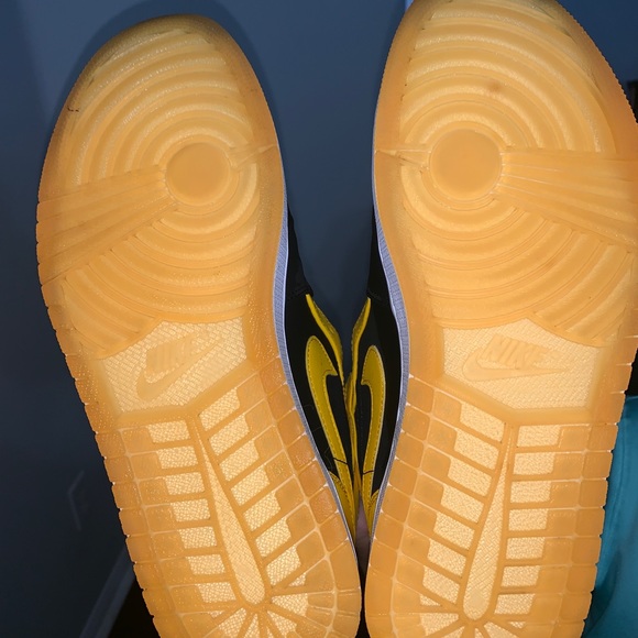 Air Jordan 1 New Love - Picture 4 of 4